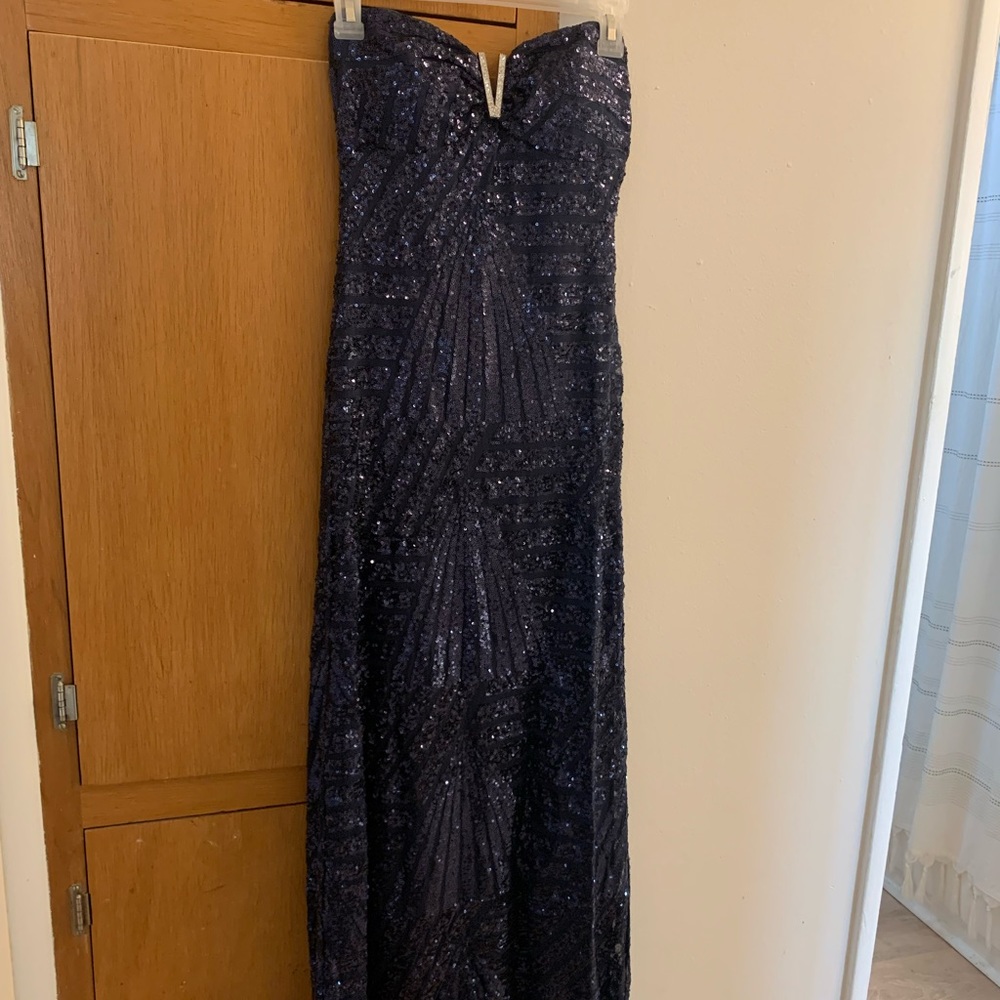 Sparkly navy prom dress